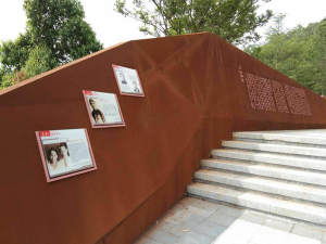 平南耐候钢挡土墙